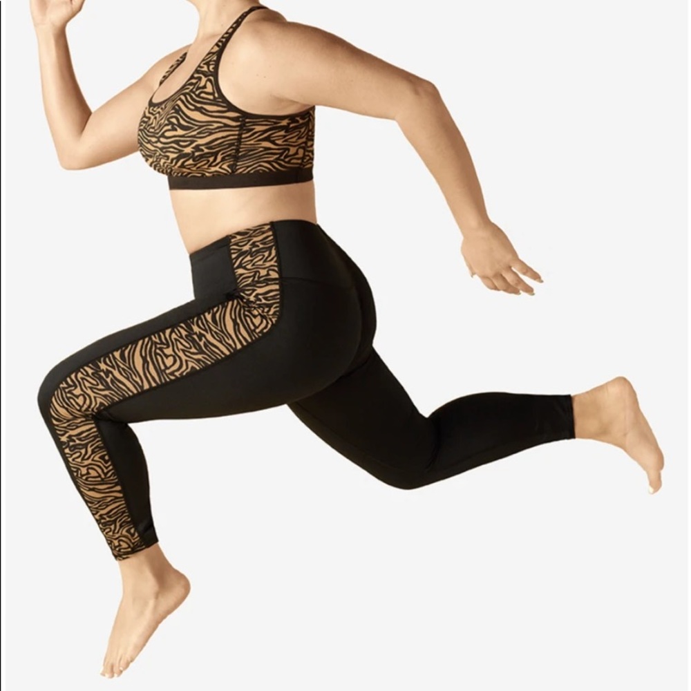 Ruby Ribbon leggings